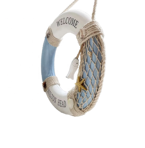 Decorazione da Parete Artigianale in Legno Dipinto a Mano Bianco e Blu a Forma di Salvagente - Product Image 4