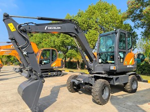 Excavatrice sur chenilles compacte Develon DX60W ECO, équipement de construction, couleur orange - Product Image 5