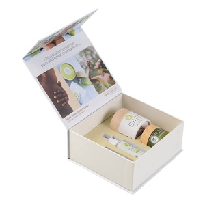 Boîte en papier d'emballage cosmétique élégante avec fermeture magnétique, doublée d'une éponge, recyclable, avec lamination mate pour les soins de la peau et le <span class=keywords><strong>maquillage</strong></span> - Product Image 2