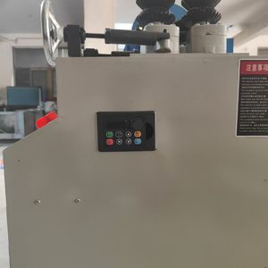 Machine de fabrication automatique de poteau <span class=keywords><strong>rond</strong></span> en <span class=keywords><strong>bois</strong></span> à tige ronde pour le travail du <span class=keywords><strong>bois</strong></span> - Product Image 4