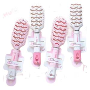 Peigne à cheveux Sakura grande taille avec coussin d'air massant pour usage domestique, avec miroir et design mignon - Product Image 5