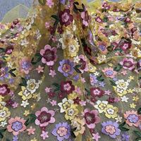 Vente Directe Fabricant Tissu Maille 100% Polyester Multicolore Broderie Appliquée Florale Tridimensionnelle Tissu Pleine Largeur