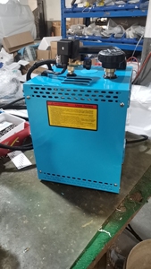 <span class=keywords><strong>Caldaia</strong></span> a Vapore Elettrica Industriale Compatta Britex BR-st-750 con <span class=keywords><strong>Ferro</strong></span> <span class=keywords><strong>da</strong></span> <span class=keywords><strong>Stiro</strong></span> Integrato - Product Image 6