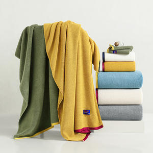 Toalla de Baño Ink-Ivy de Algodón Puro con Bloques de Color, 70x140cm, Suave, Gruesa, Absorbente, para Uso Doméstico, Rectangular, Color Sólido - Product Image 3