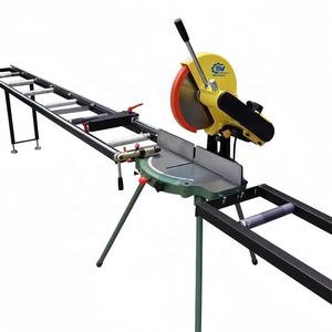Scie à table de haute précision <span class=keywords><strong>machine</strong></span> de découpe en <span class=keywords><strong>aluminium</strong></span> scie à table rotative pour la fabrication de fenêtres en PVC en bois d'<span class=keywords><strong>aluminium</strong></span> - Product Image 1