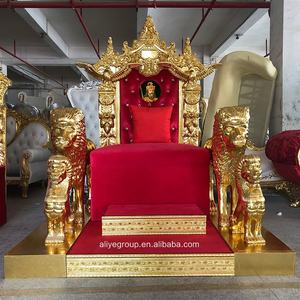 ALC01 – Antiker Königlicher Thronstuhl in Glänzendem Gold mit Löwen-Armlehnen - Product Image 4