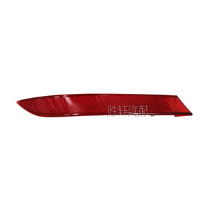 Reflector de parachoques trasero para BMW X5 E70 LCI 2011-2013, lente LED de forma plana roja - Product Image 1