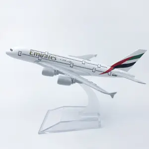 Modèle d'avion en alliage fourni par les fabricants Emirats Arabes Unis A380 16CM Modèle d'avion personnalisé pour cadeau d'entreprise
