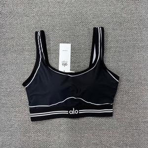Completo Set <span class=keywords><strong>Sportivo</strong></span> Estivo da <span class=keywords><strong>Donna</strong></span>: Top e Pantaloncini Traspiranti per Yoga, Palestra e Corsa - Abbigliamento <span class=keywords><strong>Sportivo</strong></span> <span class=keywords><strong>Donna</strong></span> Più Venduto - Product Image 4