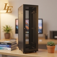 Rak Server Kabinet Jaringan Pusat Data Berdiri Lantai Baja 45U 600*1200mm Tersedia