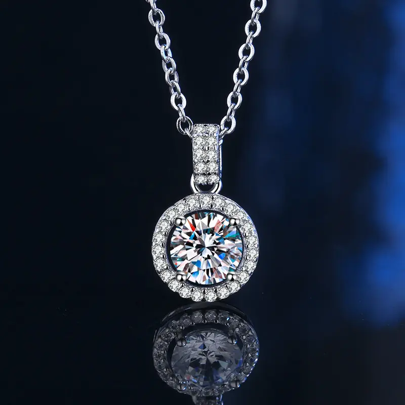 hot sale 2 carat moissanite necklace female clavicle chain 2021 new niche design sense girlfriend gift pendant full of diamonds