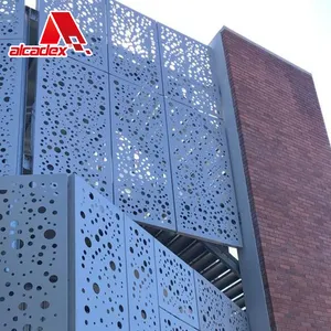 3Dアルミファサードサプライヤーコラムクラッディングパネル屋外金属壁ソリッドアルミニウム外部穴あき装飾パネル