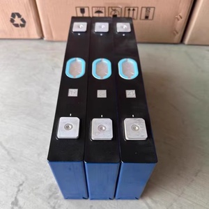 Batterie Li-ion rechargeable prismatique NMC de qualité A, longue durée de vie, 3,7 V, 218 Ah, pour découpeuse <span class=keywords><strong>à</strong></span> béton, banque d'alimentation solaire, 6000 cycles - Product Image 5