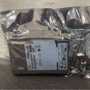 SSD 3,84 <span class=keywords><strong>To</strong></span> 2,5 pouces SAS PM7-R 24G KPM71RUG3T84 Convient pour serveur SSD Kpm71rug3t84 Sas 24 Go <span class=keywords><strong>Disque</strong></span> <span class=keywords><strong>dur</strong></span> <span class=keywords><strong>externe</strong></span> SSD - Product Image 1