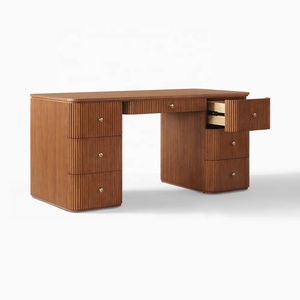 Coiffeuse nordique en bois à lattes de 160 cm de large avec poignées dorées pour intérieurs d'appartements haut de gamme - Product Image 4