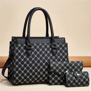 Set di <span class=keywords><strong>Borse</strong></span> Eleganti e di <span class=keywords><strong>Lusso</strong></span> per Donne, 3 Pezzi con Motivi Stampati, Vendita Calda - Product Image 3