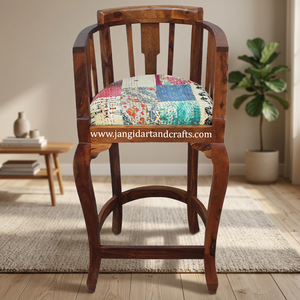 Tabouret de bar en bois avec revêtement en tissu patchwork coloré au design moderne, structure en bois de sheesham massif, respectueux de l'environnement - Product Image 2