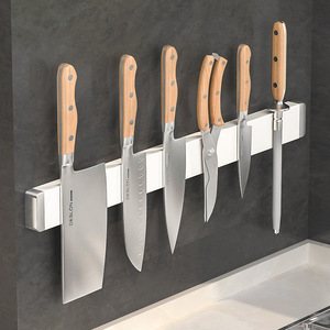 Portacuchillos magnético de acero inoxidable para montar en la pared, organizador de cuchillos de cocina para almacenamiento de cuchillos - Product Image 1