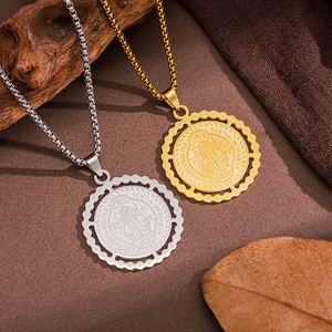 Nueva <span class=keywords><strong>Medalla</strong></span> de San Benito de Acero Inoxidable con Collar de Encaje Dorado - Colgante Moderno y Retro para Venta al por Mayor - Product Image 4