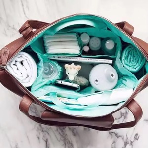 Fábrica BSCI, venta al por mayor de bolsas de viaje plegables personalizadas vintage para hombre, bolsas de viaje de nylon de lujo para mujer - Product Image 3