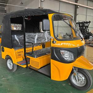 Triciclo de Pasajeros a Gasolina Tipo Tuktuk - Product Image 1