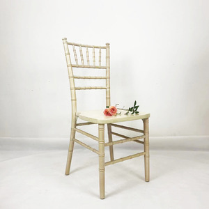 Chaises Chiavari en bois massif empilables de style nordique pour <span class=keywords><strong>la</strong></span> cuisine, le salon, l'hôtel, les banquets et les mariages - Vente en gros - Product Image 1