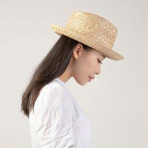Sombrero Fedora de Paja Sisal de Lujo Tejido a Mano con Ala Corta, Estilo Casual, para Primavera/Verano, Protección Solar para Exteriores - Product Image 4