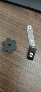 Premium Black Metal <strong>Garden</strong> <strong>Flag</strong> <strong>Stand</strong> with Clip Thickened Yard Gift <strong>Flag</strong> Pole Holder - Product Image 3