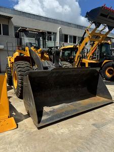 Cargadora de Ruedas Volvo L105E Usada a Bajo Precio con Motor y Rodamientos, 5000 kg, en Shanghái - Product Image 5