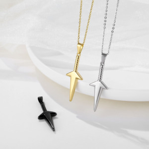 Joyería personalizada para hombre, plata, acero inoxidable, resistente al agua, sin deslustre, colgante de espada, collar de daga de espada Medieval - Product Image 3