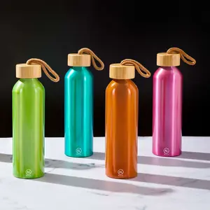 Bottiglia d'acqua in alluminio riciclato, merchandising sostenibile - Product Image 4