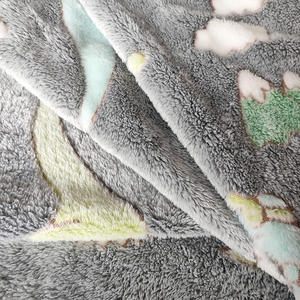 Tissu en molleton de flanelle de polyester teint en fil super confortable 100% polyester imprimé <span class=keywords><strong>double</strong></span> face largement pour rideaux pour filles - Product Image 4