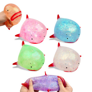 Vente en gros Nouveau design Jouets de décompression à pression en forme de poisson animal, Cadeau promotionnel, Poisson moche pour enfants - Product Image 1