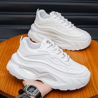 Chaussures de sport tendance pour hommes modèle 2025, rehaussantes, à semelle épaisse, en cuir PU, à lacets