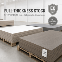 Panneau MDF mélaminé à faible émission de formaldéhyde, panneau de fibres stable pour l'intérieur, idéal pour les armoires, les penderies et les bureaux