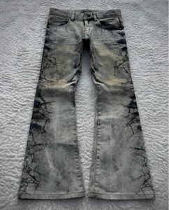 Fabricantes de Jeans a Medida Ofrecen Pantalones de Alta Calidad con Parches Multicolores de Corte Medio a Alto para la Moda Masculina - Product Image 6