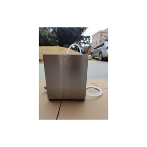 Petite machine de remplissage semi-automatique pour sachets et pochettes de jus liquide avec buse d'aspiration - Product Image 4