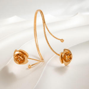 Vendita calda regolabile forma irregolare bracciale bracciale <span class=keywords><strong>gioielli</strong></span> Boho metallo foglia di farfalla fiore bracciale per le braccia delle donne - Product Image 6