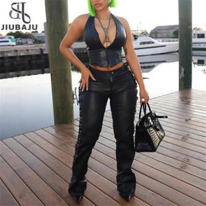 طقم نسائي مثير من قطعتين من الجلد الصناعي: توب قصير بدون أكمام وبدون ظهر مع بنطلون ضيق - Product Image 1