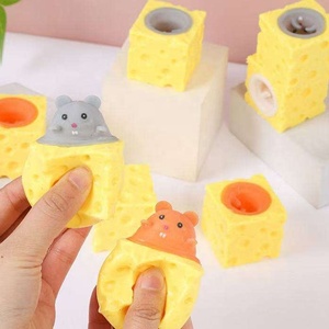 Jouet anti-stress en forme de souris de fromage à presser, jouet sensoriel pour soulager le stress, cadeau pour adultes et enfants - Product Image 1