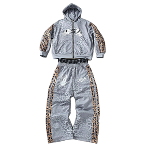 Conjunto Deportivo Informal de Dos Piezas con Bolsillos Laterales Funcionales y Cómodos - Product Image 1