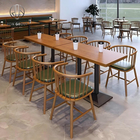 Ensemble de meubles de restaurant et de salon de thé commercial en bois carré chinois moderne avec table incurvée en cuir, banc et banquette