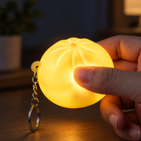 Porte-clés en silicone souple Bao Bun avec lumière jaune chaude