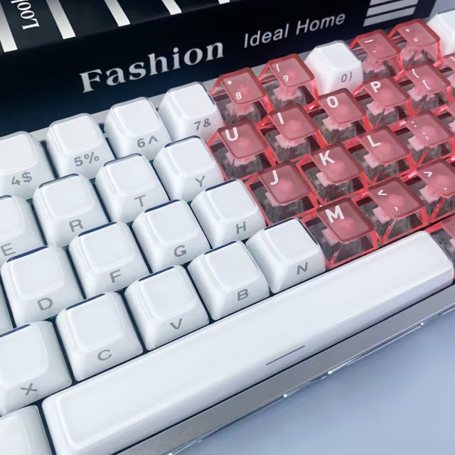 Custom 136-Key Pink White Crystal PC ABS Double Shot Shine-Through OEM Profile Keycap Set for MX Mechanical Gaming Keyboards