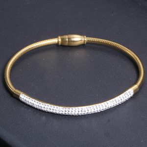 Bracelet en acier inoxydable avec chaîne serpent et strass, fermeture magnétique, pour femme, bijoux cadeau - Product Image 4