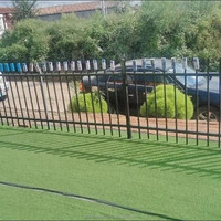 Panneaux de clôture de jardin horizontaux en aluminium modernes pour l'intimité, système de profil de lamelles de clôture métallique personnalisé