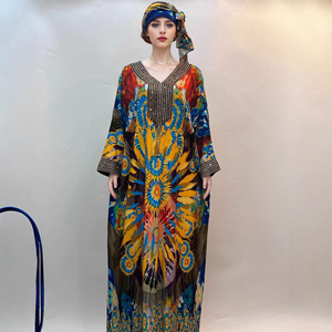 Robe Africaine Longue Manche Col Cranté Ornée de Diamants pour Femmes, Vêtements Africains ODM pour Adultes, Motifs Kanga - Product Image 4