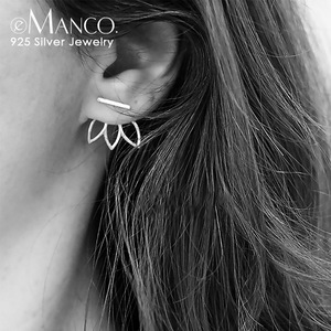 EManco accessoires boucles d'oreilles simples fleurs créatives en acier inoxydable boucles d'oreilles creuses personnalisées, boucles d'oreilles en acier titane - Product Image 1