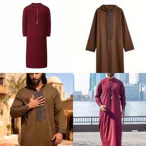 Nouvelle Thawb/Jalabiya longue noire brodée en polyester pour <span class=keywords><strong>homme</strong></span>, style ethnique marocain, confortable et décontractée, modèle 2026, vente chaude transfrontalière - Product Image 1