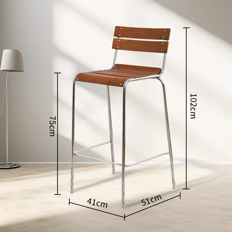 Color nogal, 75 cm de alto.